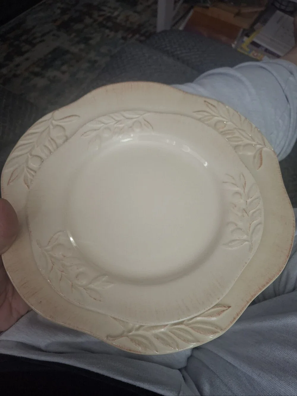 Cream Embossed Leaf Ceramic Dinner Plate And Lunch